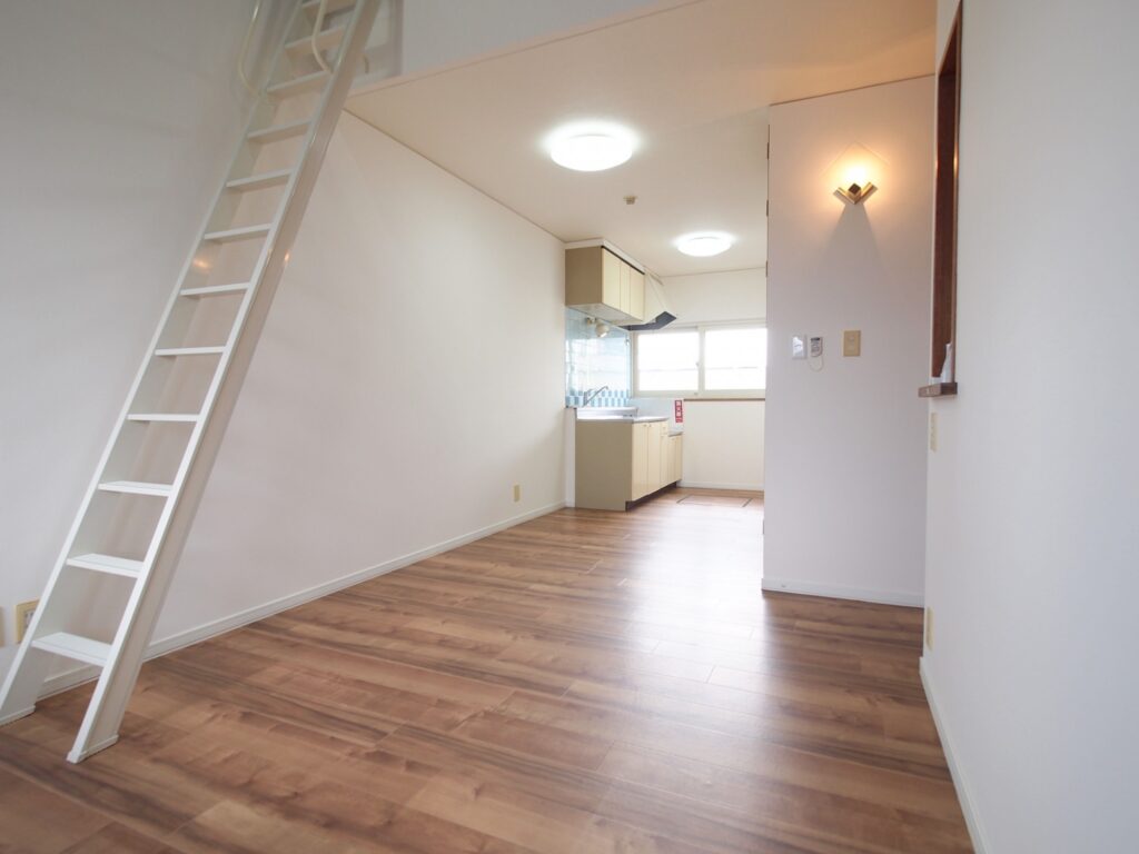 rent-10811856-interior-3-original