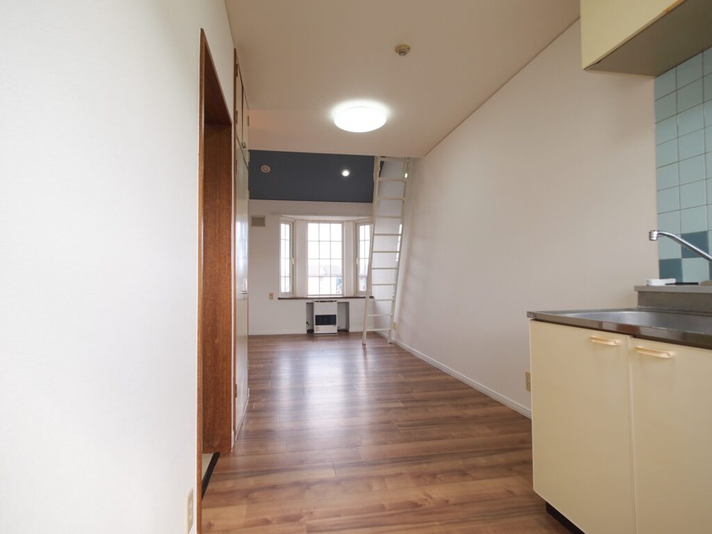 rent-10811856-interior-5-original